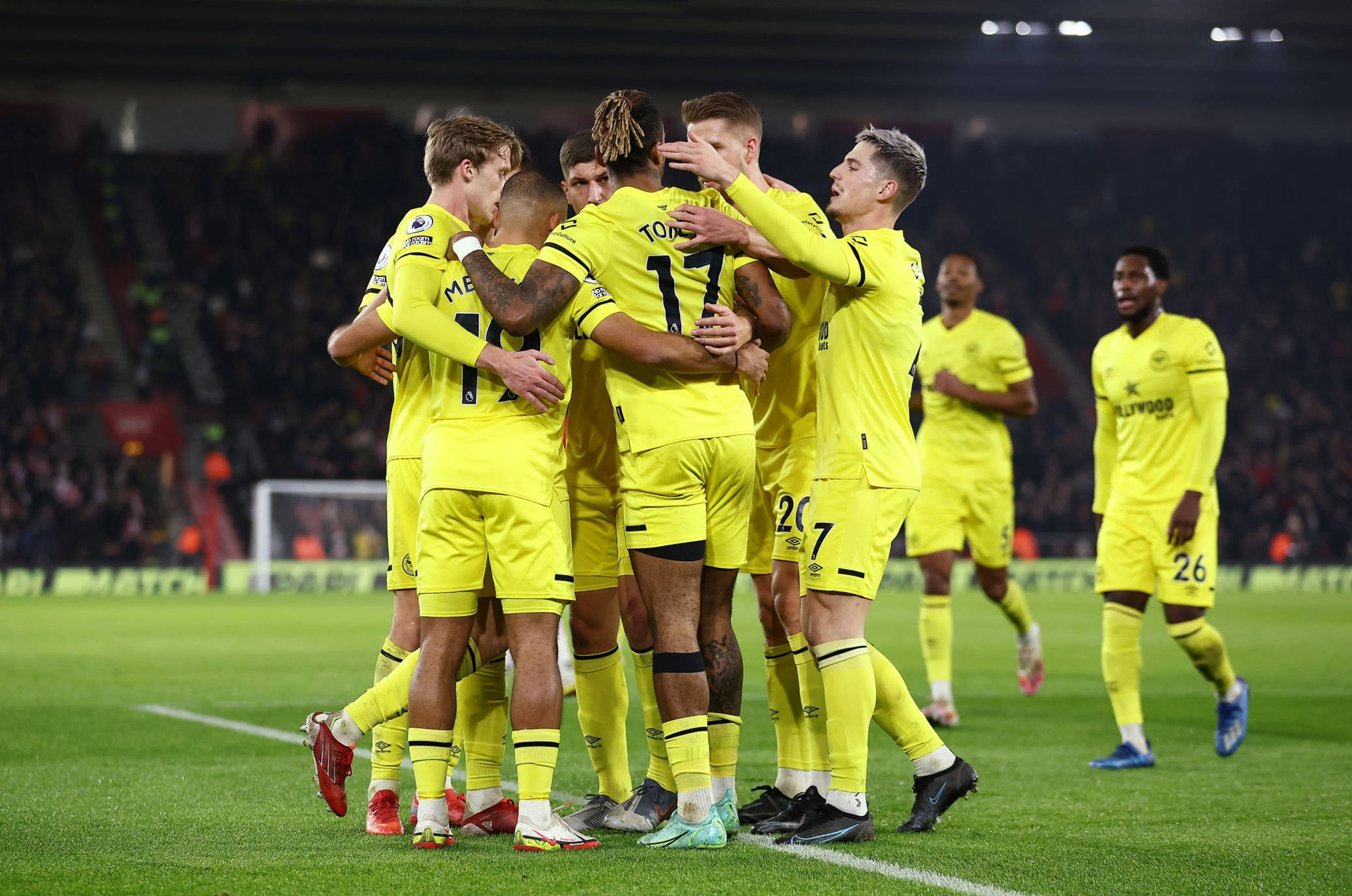 他用巧妙的 他用巧妙的