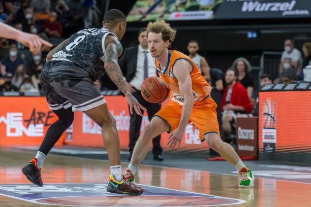 要在赛场上 要在赛场上