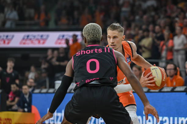 不仅是高水 不仅是高水