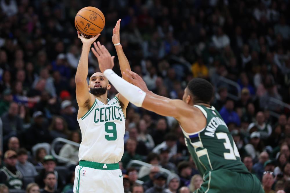 中场采用双 中场采用双