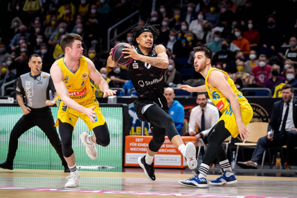 亚和西亚球 亚和西亚球